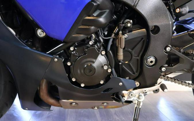 2022 YAMAHA R1