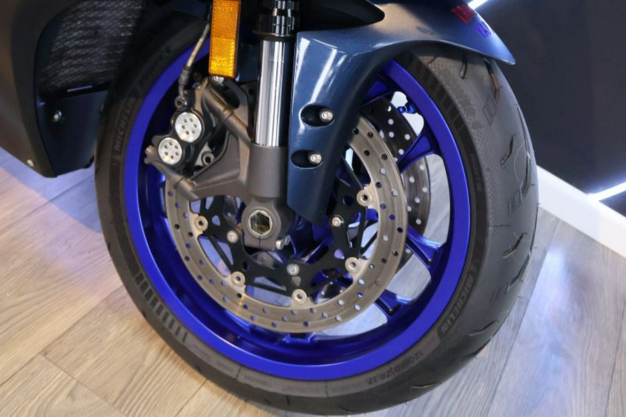2022 YAMAHA R1