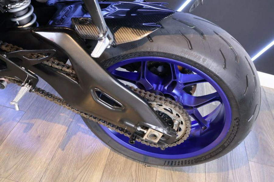 2022 YAMAHA R1