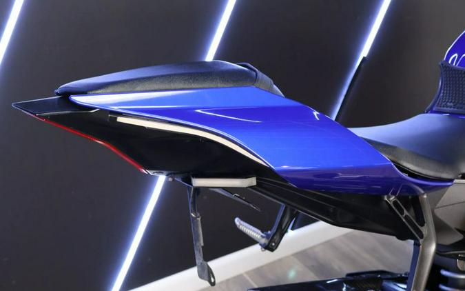2022 YAMAHA R1