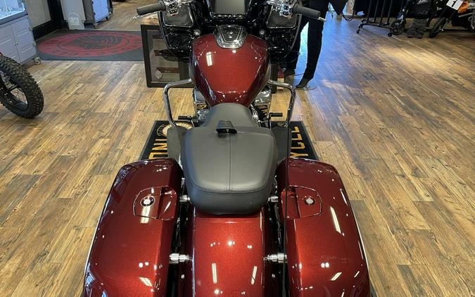 2023 Indian Motorcycle® Challenger® Limited Maroon Metallic