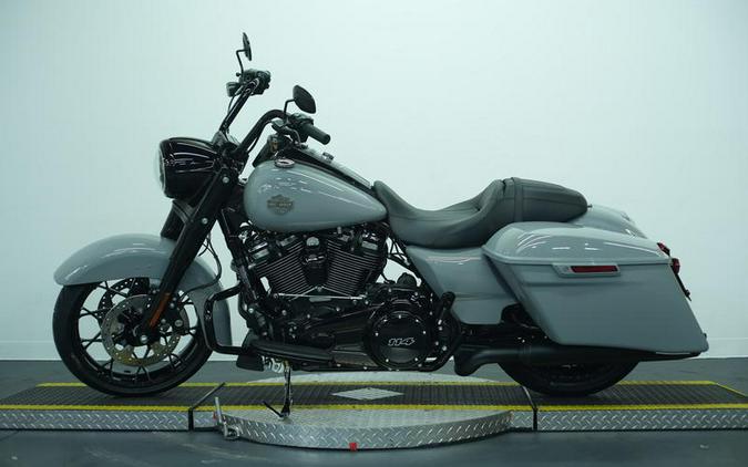 2025 Harley-Davidson® FLHRXS - Road King® Special