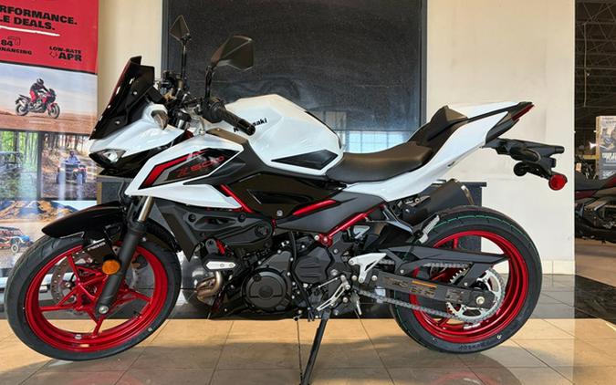 2026 Kawasaki Z500 SE ABS