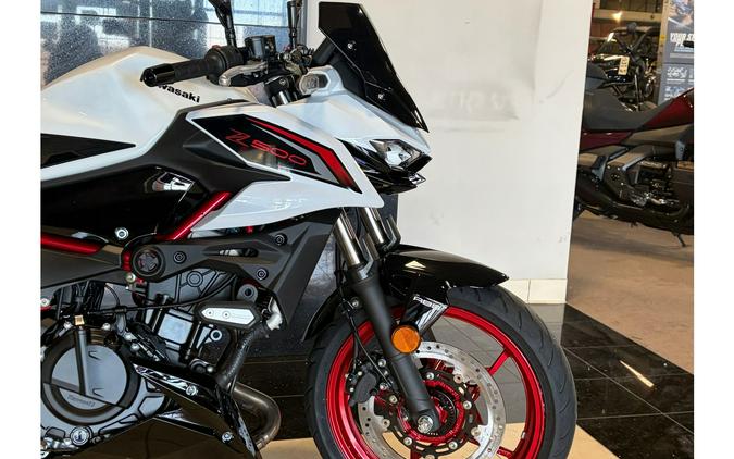 2026 Kawasaki Z500 SE ABS
