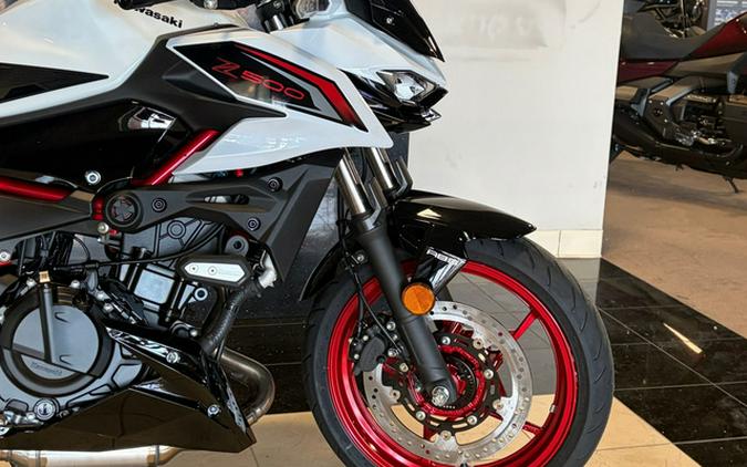 2026 Kawasaki Z500 SE ABS