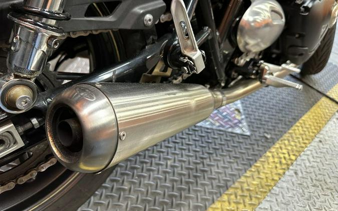 2017 Triumph Street Cup Jet BlackSilver Ice