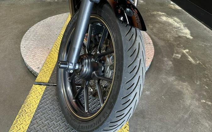 2017 Triumph Street Cup Jet BlackSilver Ice