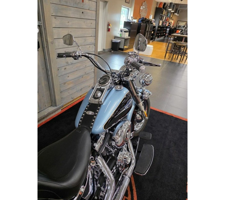 2008 Harley-Davidson Softail FLSTC - Heritage