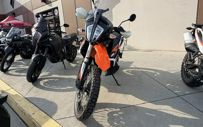 2021 KTM Adventure 890