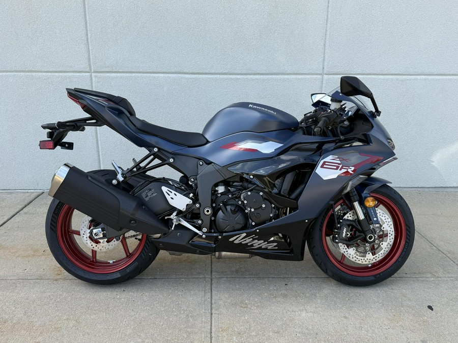 2027 Kawasaki NINJA ZX6R ABS