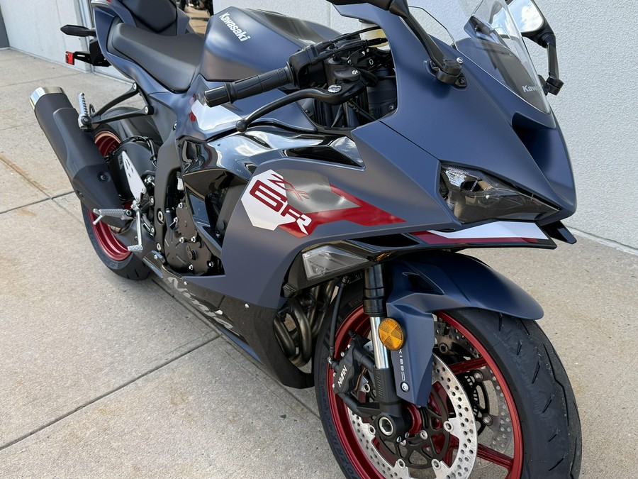 2027 Kawasaki NINJA ZX6R ABS