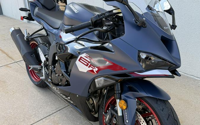 2027 Kawasaki NINJA ZX6R ABS