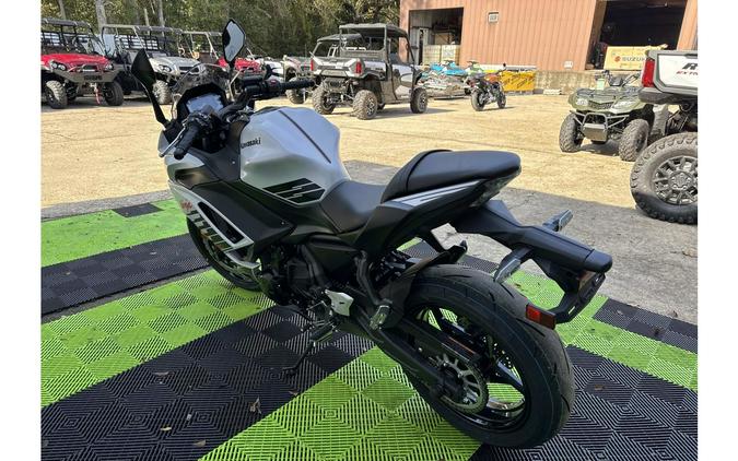 2026 Kawasaki Ninja® 650 ABS