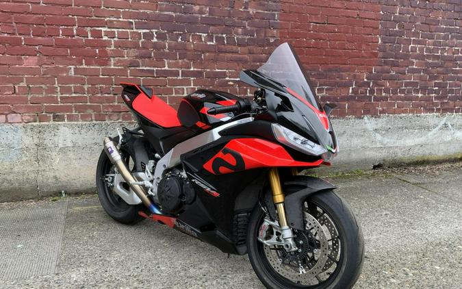 2022 Aprilia RSV FACTORY