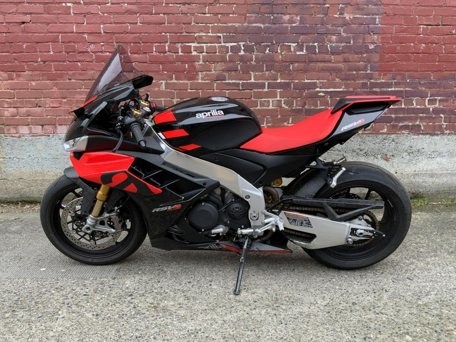 2022 Aprilia RSV FACTORY