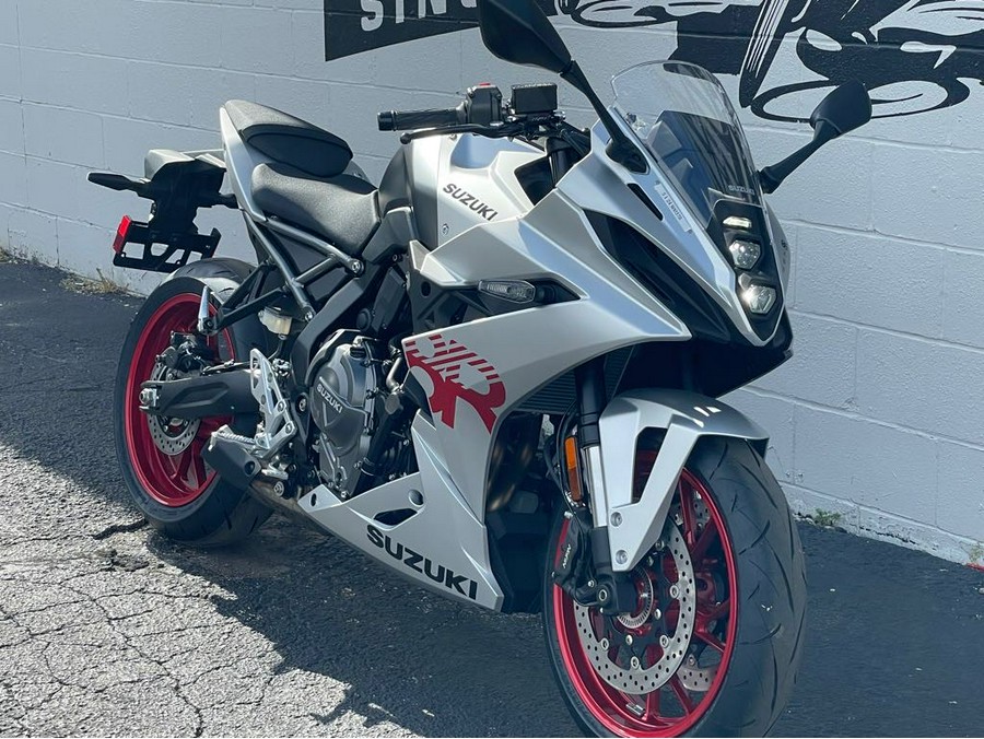 2024 Suzuki GSXS8R 8R