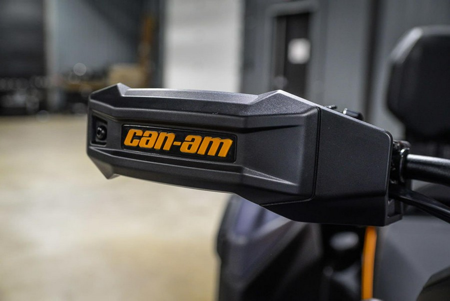 2025 Can-Am Outlander MAX XT-P 1000R