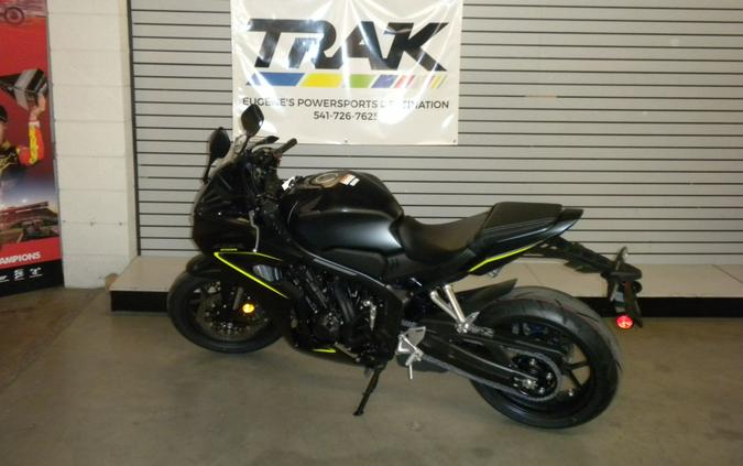 2026 Honda CBR650R E-Clutch