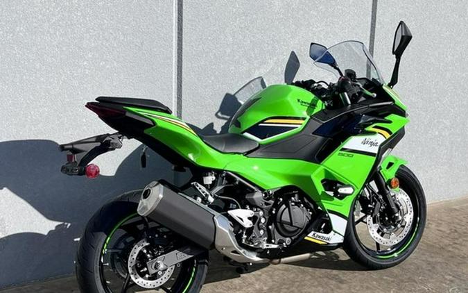 2025 Kawasaki Ninja 500 KRT Edition SE ABS