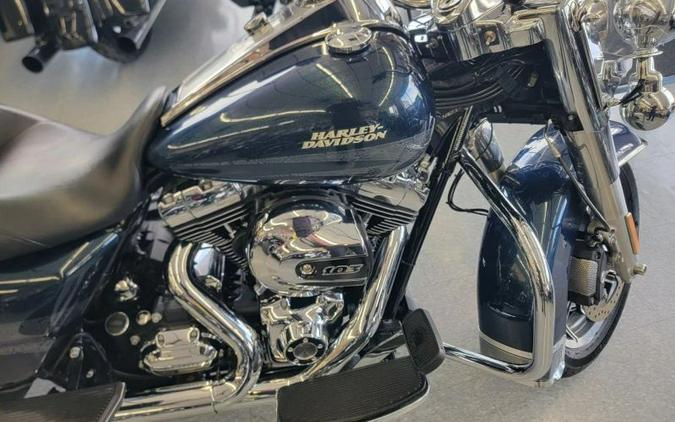 2016 Harley-Davidson FLHR Road King