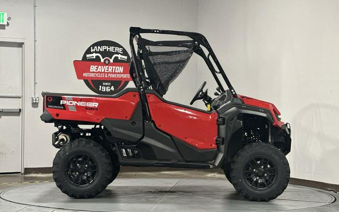 2025 Honda Pioneer 1000 Deluxe