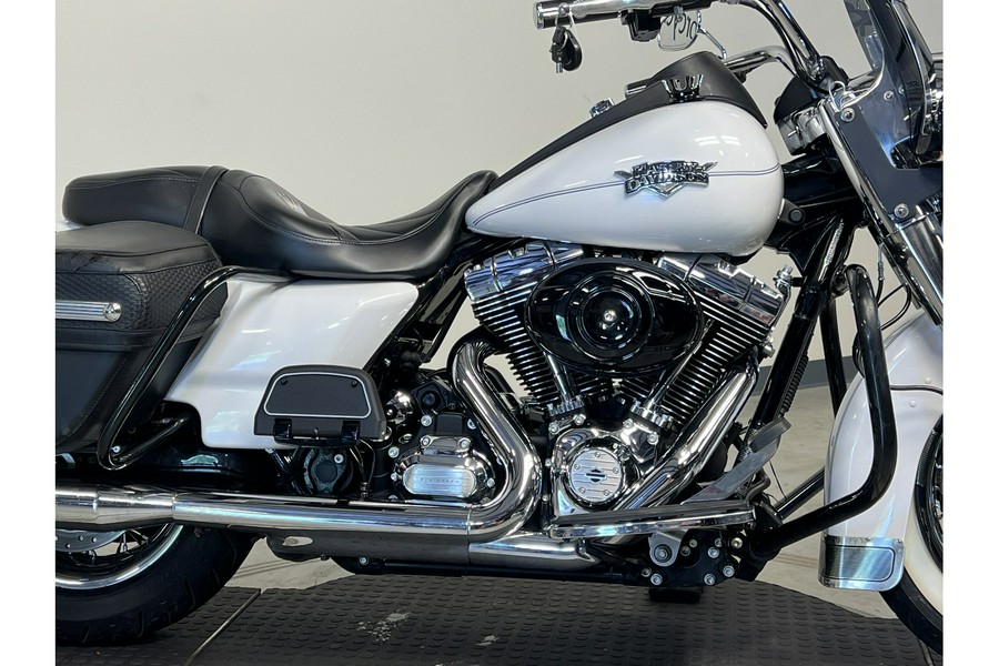 2012 Harley-Davidson® Road King® Classic FLHRC