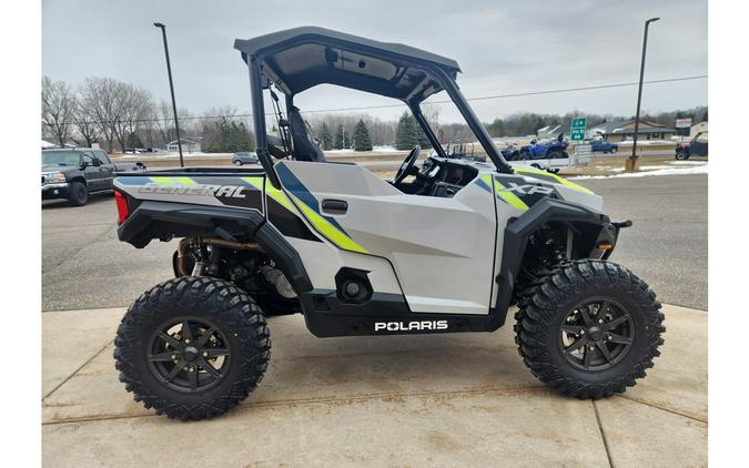 2024 Polaris Industries GENERAL XP 1000 SPORT