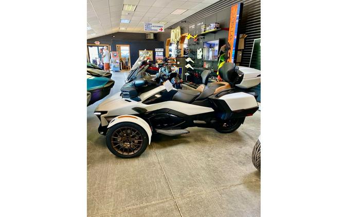 2024 Can-Am RD SPYDER RT STS 1330 SE6 WH SE 24 Base