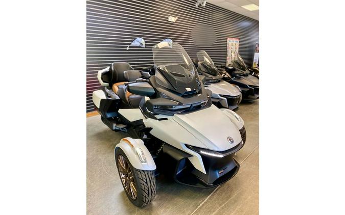 2024 Can-Am RD SPYDER RT STS 1330 SE6 WH SE 24 Base