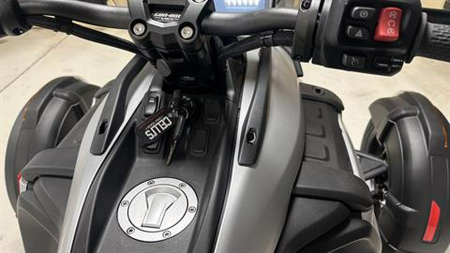 2025 Can-Am Canyon XT