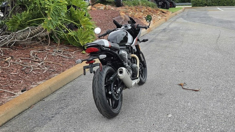 2026 Triumph Thruxton 400 Phantom Black Aluminium Silver