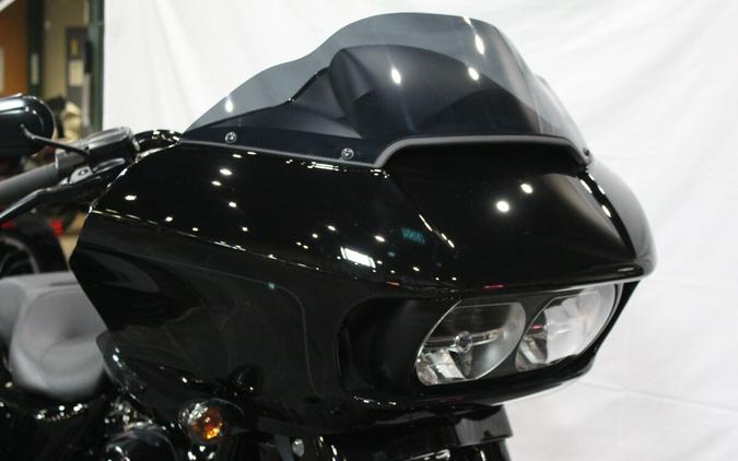 FLTRT 2025 Road Glide® 3