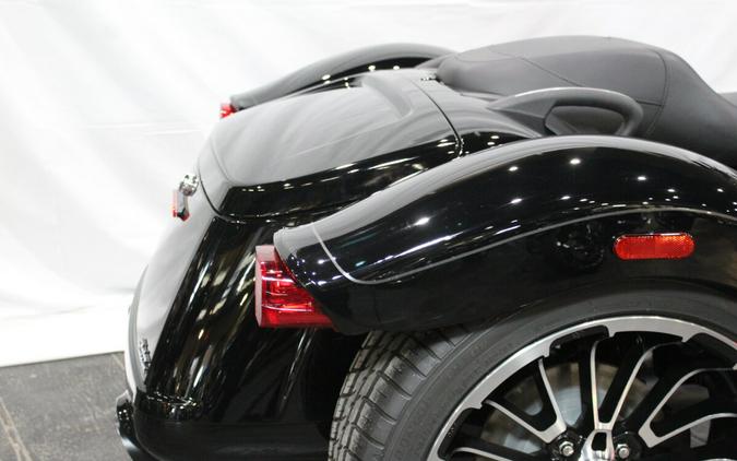 FLTRT 2025 Road Glide® 3