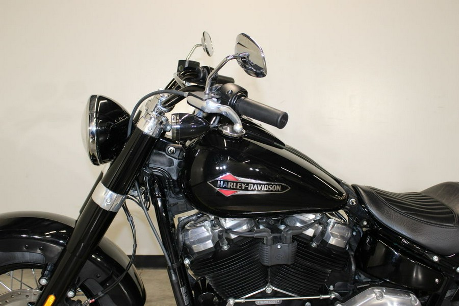 2021 Harley-Davidson® FLSL - Softail Slim®