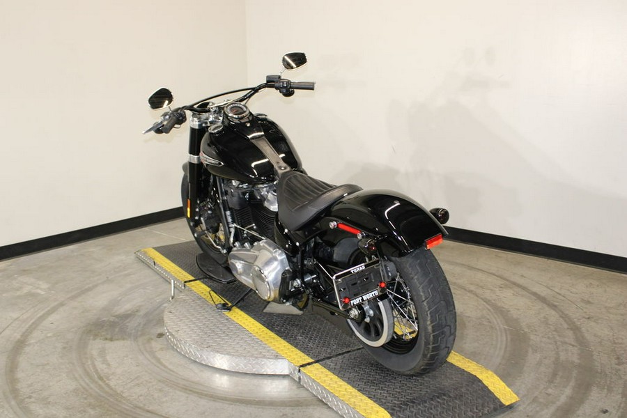 2021 Harley-Davidson® FLSL - Softail Slim®