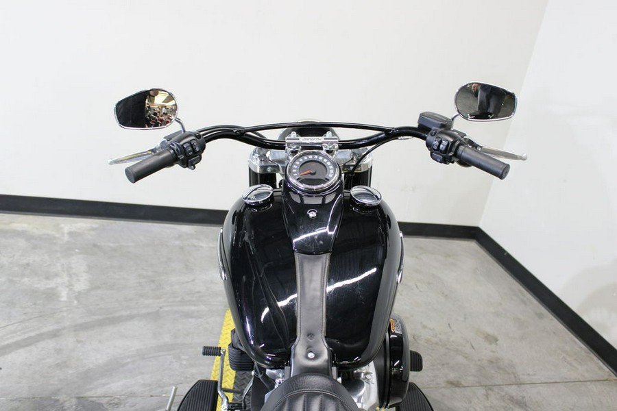 2021 Harley-Davidson® FLSL - Softail Slim®