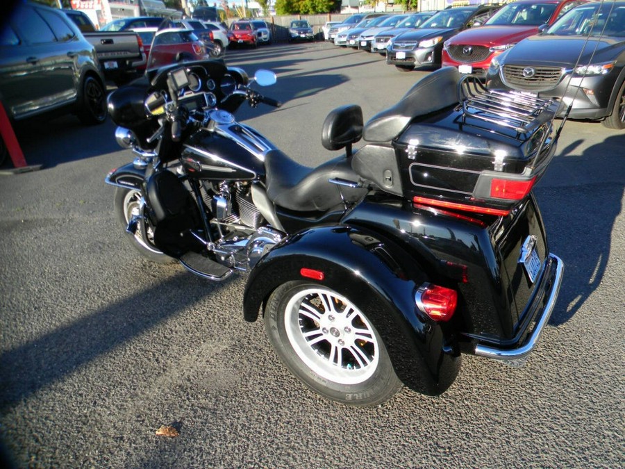 2011 Harley-Davidson Tri Glide Ultra FLHTCUTG