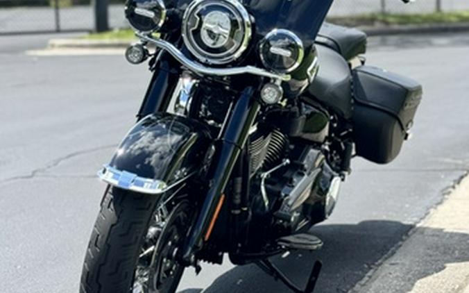 2025 Harley-Davidson Softail FLHC - Heritage Classic