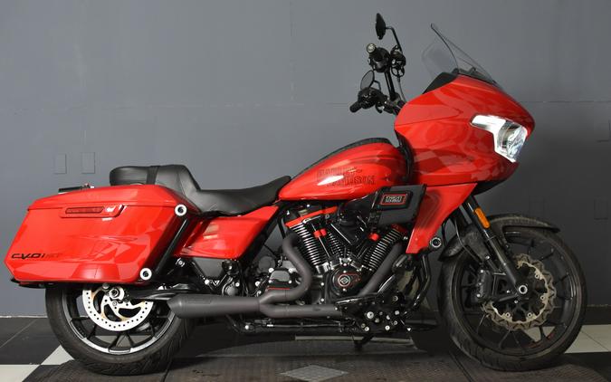 2025 Harley-Davidson CVO Road Glide ST Rally Red FLTRXSTSE