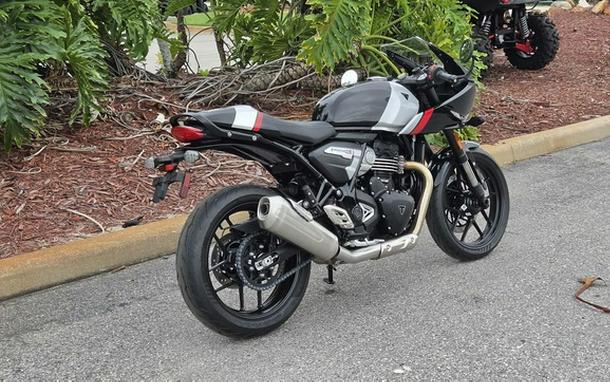 2026 Triumph Thruxton 400 Phantom Black Aluminium Silver