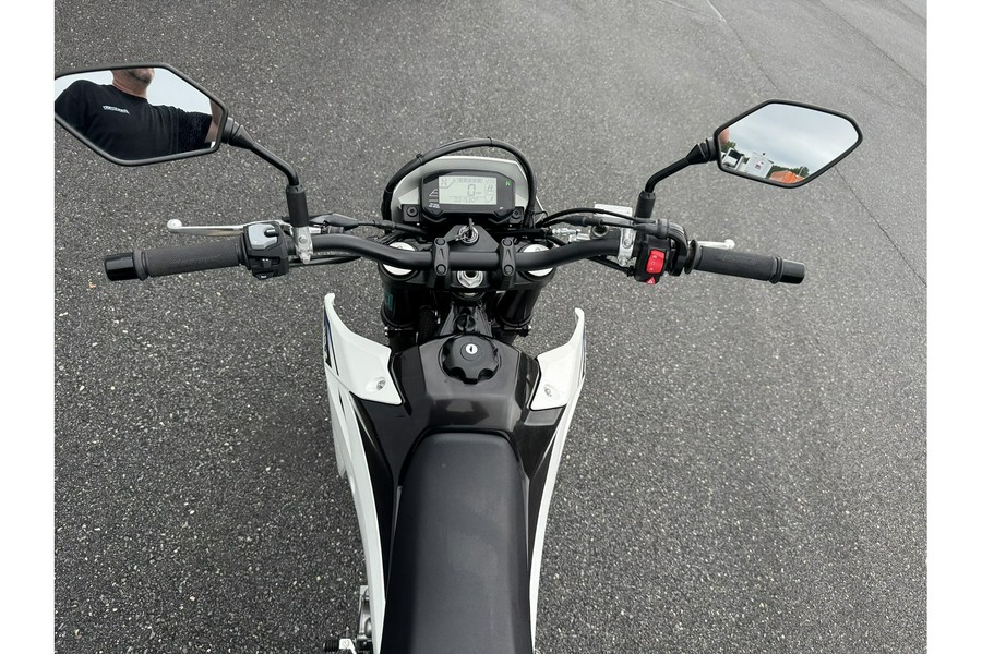 2025 DRZ400SM SUPER MOTO - Suzuki