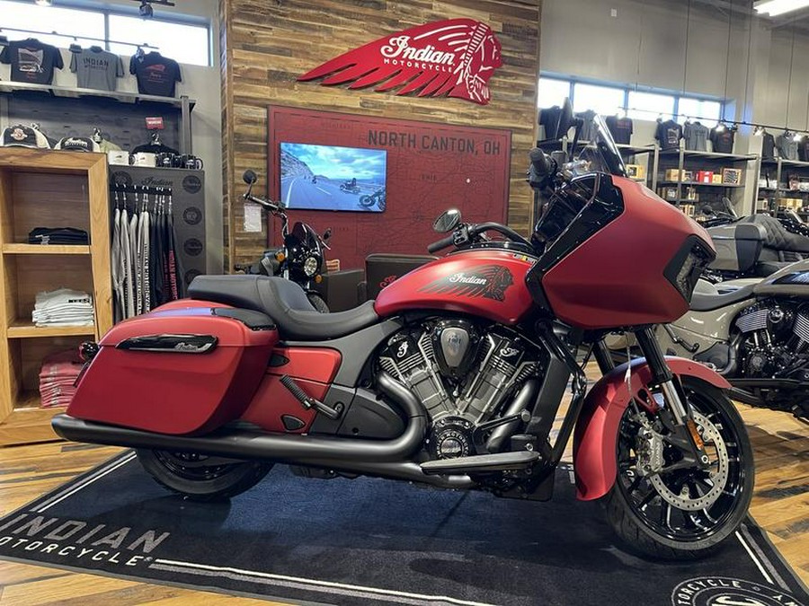 2024 Indian Motorcycle® Challenger® Dark Horse® w/PowerBand Audio Pkg Sunset Red Smoke