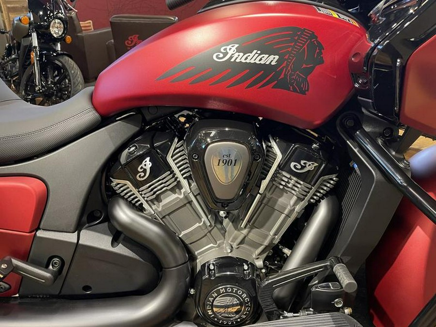 2024 Indian Motorcycle® Challenger® Dark Horse® w/PowerBand Audio Pkg Sunset Red Smoke