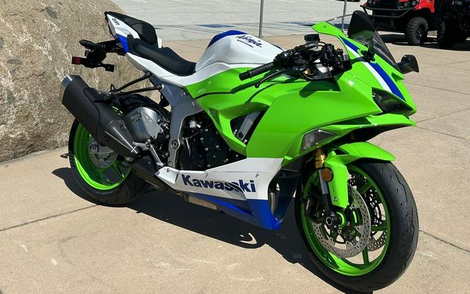 2024 Kawasaki Ninja® ZX™-6R 40th Anniversary Edition ABS