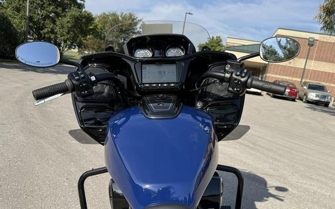 2025 Indian Motorcycle® Challenger® Dark Horse® 112 w/PowerBand Audio Springfield Blue