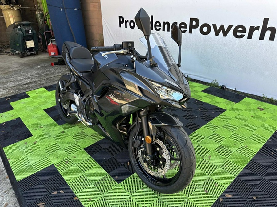 2026 Kawasaki Ninja 650 Base