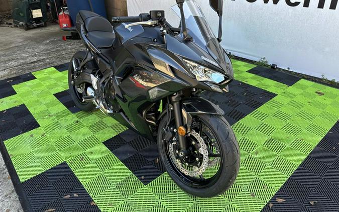 2026 Kawasaki Ninja 650 Base