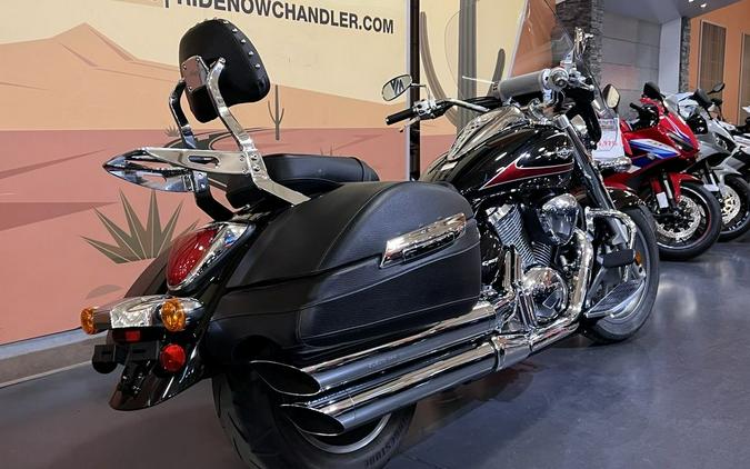 2017 Suzuki Boulevard C90T Glass Sparkle Black