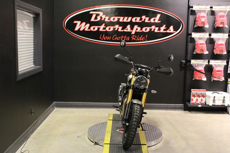 2026 Triumph Scrambler 400 X