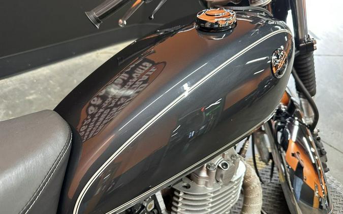 2015 Yamaha SR400